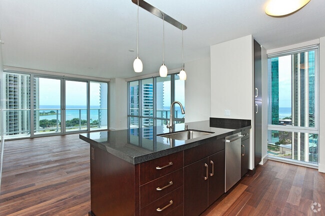 Building Photo - Convenient Luxury Living!! WELCOME TO WAIH... Unit 1701 Rental