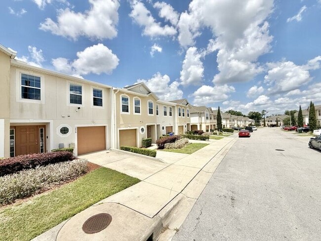 Photo - 3824 Exeter Ln
