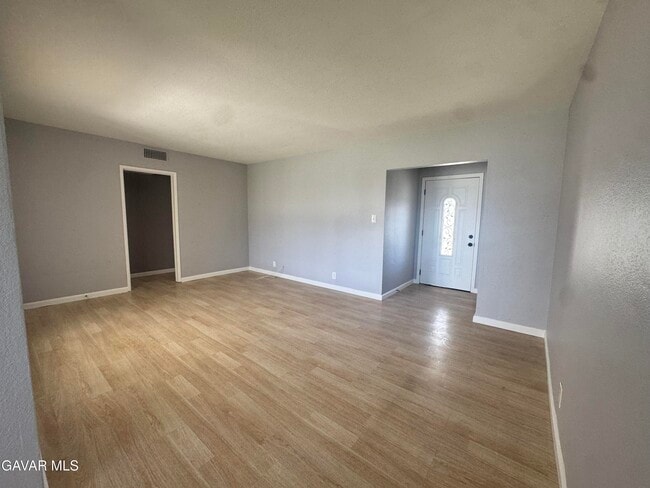 Photo - 44151 Hardwood Ave