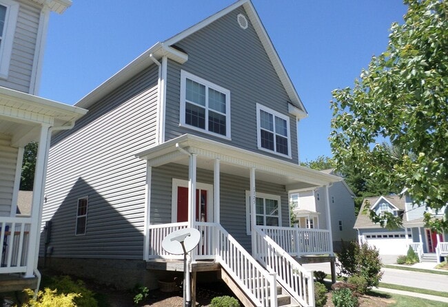 Photo - 1725 Aden Lane