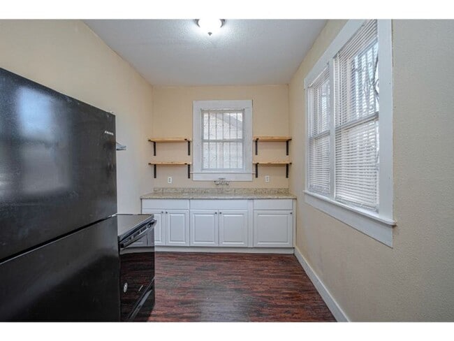 Photo - 2 BR 1 BA Gorgeous Home Near Downtown
