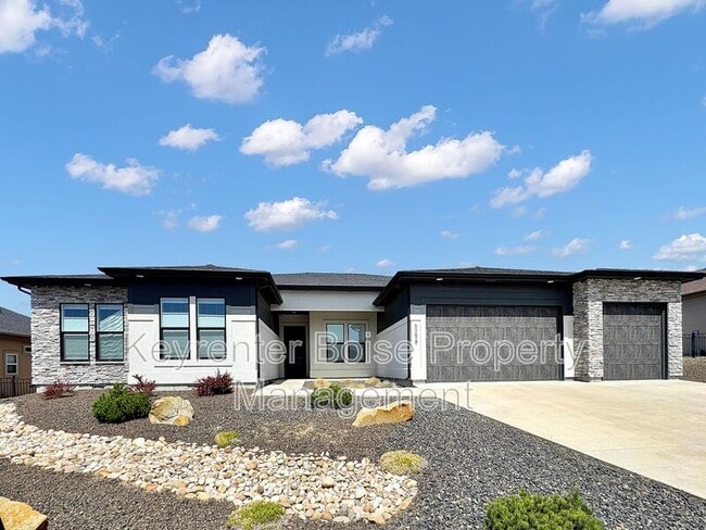 Building Photo - 5298 W Parkridge Dr Rental