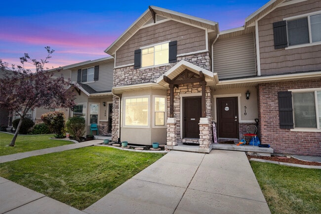 Building Photo - 490 E 700 S Rental
