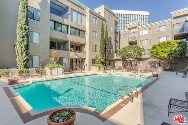 Photo - 8455 Fountain Ave Unit 411