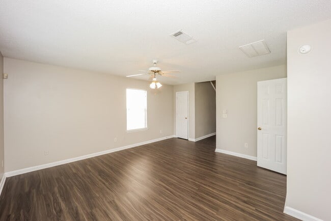 Photo - 2222 Tuley Dr