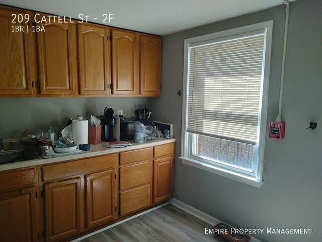 Photo - 209 Cattell St Unidad 2F