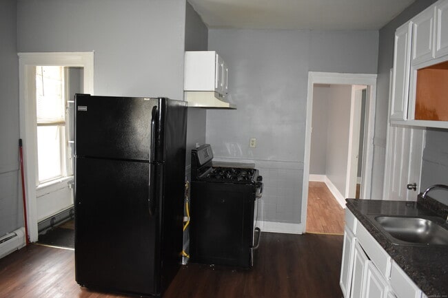 Photo - 117 Caroline St