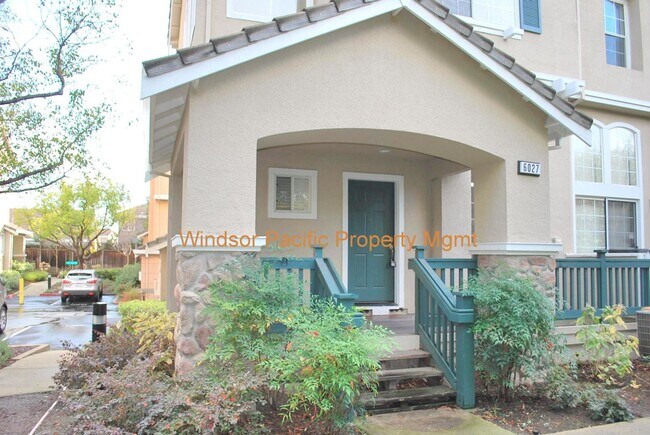 Photo - Bright & Modern Townhouse in Beautiful Danville! Close to Blackhawk Plaza!