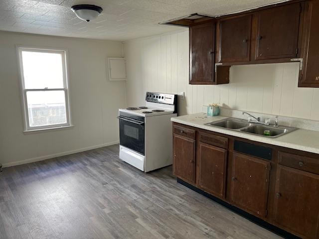 Photo - 306 Longfellow St