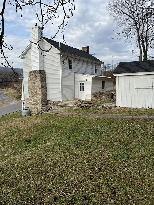 Photo - 735 Weverton Rd