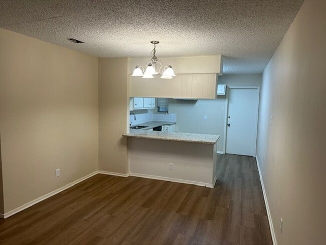 Photo - 809 Georgia Unit a