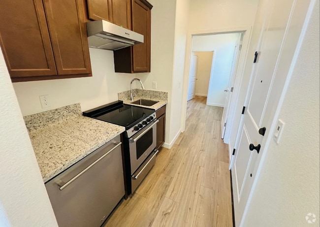 Building Photo - 2253 Monferrato St Rental