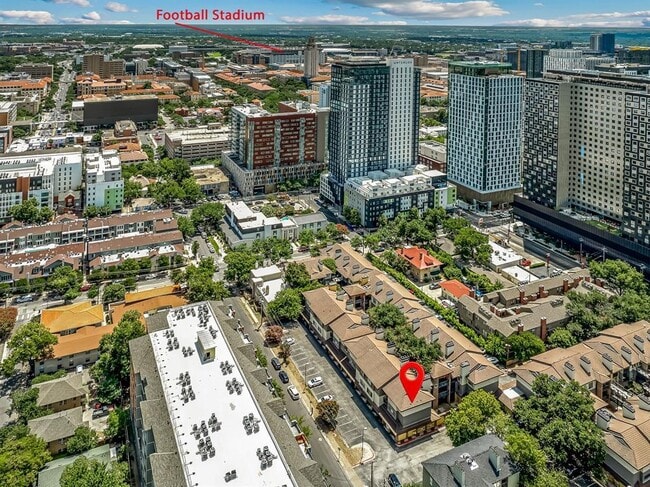 Photo - 806 W 24th St Unit 214