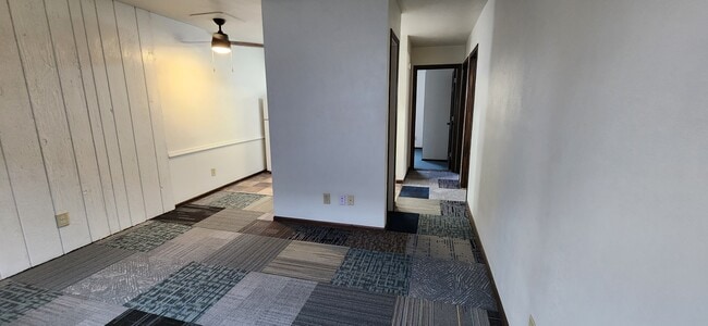 Photo - 625 9th St N