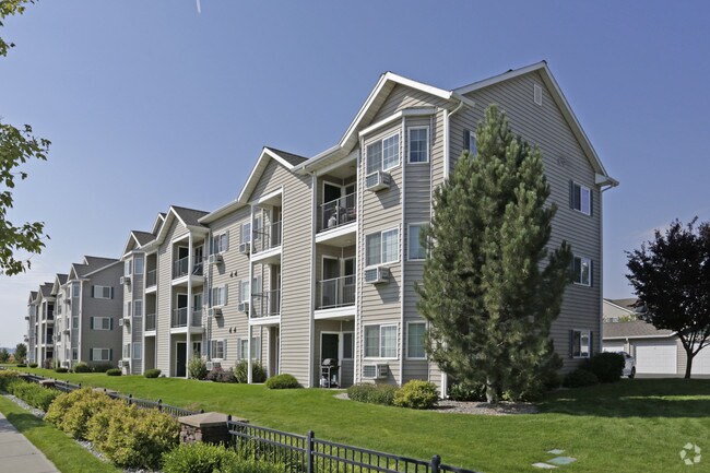 Deer Creek Apartments For Rent in Spokane, WA