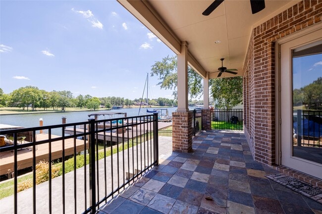 Photo - 6883 Kingston Cove Ln