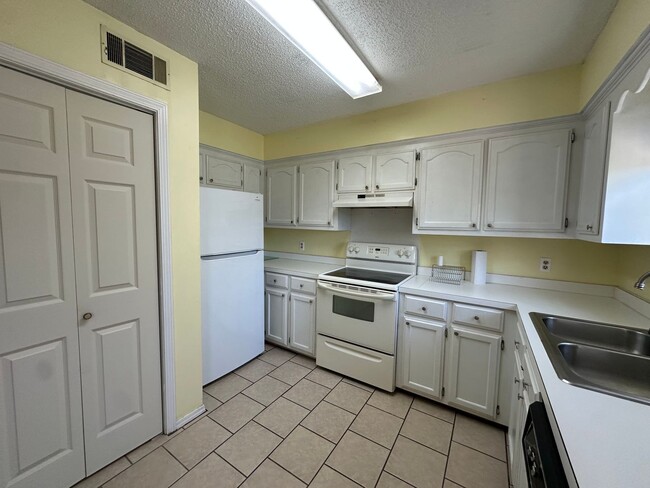 Photo - Welcome to your new home in the heart of Russellville, AR!