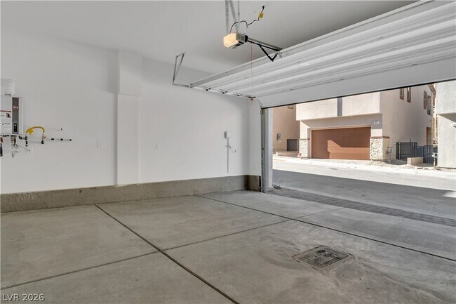 Photo - 1426 Whistling Kite St