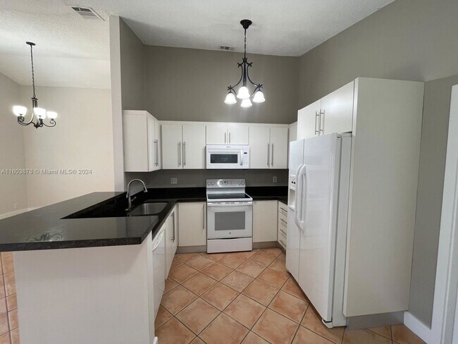 15972 E Wind Cir
