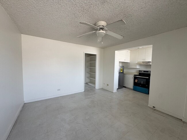 Photo - 1003 Kapahulu Ave Unit 303
