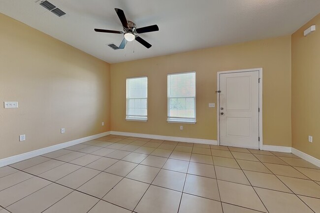 Photo - 5017 SW 165th Street Rd