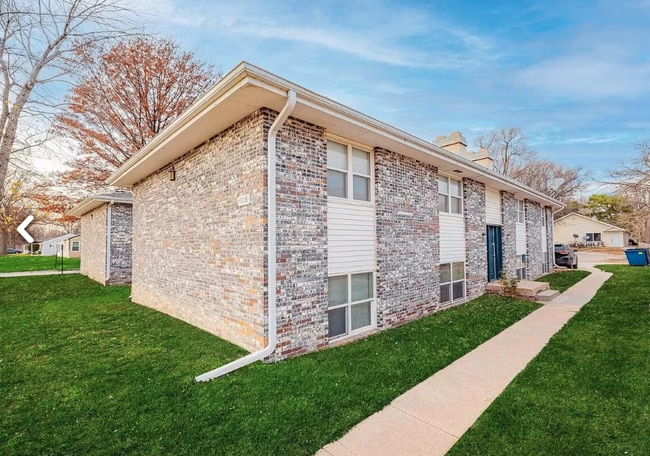 Building Photo - 4106 Baldwin Ave Unit 4