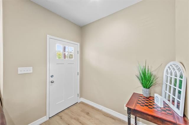 Photo - 613 W Elm St