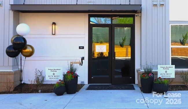 Photo - 2020 W Morehead St Unit Sierra