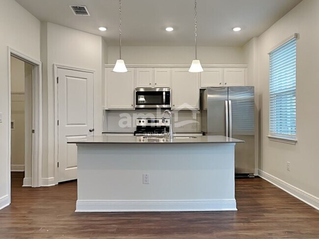 Photo - 27333 St Andrews Ave