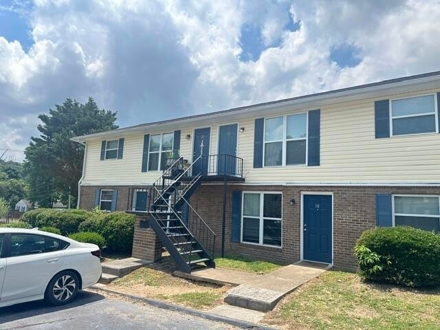 Building Photo - 2075 Clingan Dr NW