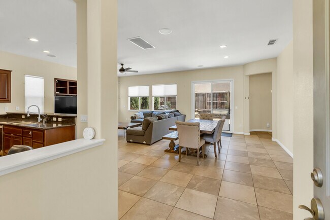 Photo - 10159 Festa Ct