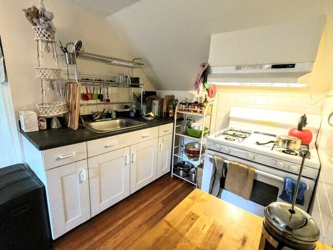 Photo - 176 Poplar St Unidad 3