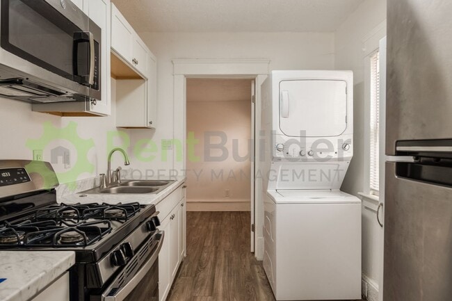 Photo - PERFECT HOME FOR STUDENTS OR PROFESSORS IN...