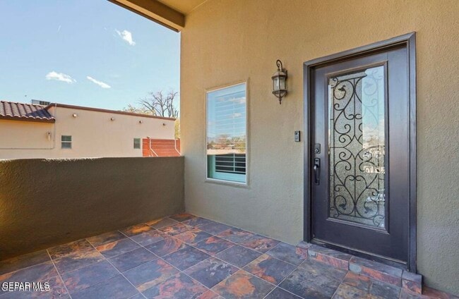 Photo - 1012 Maximo St