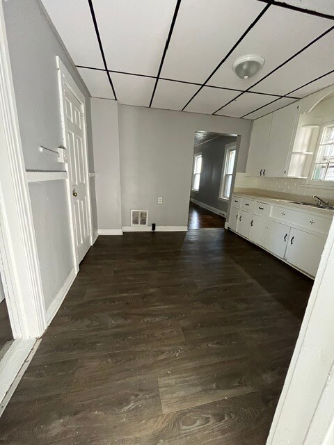 62 Miller St