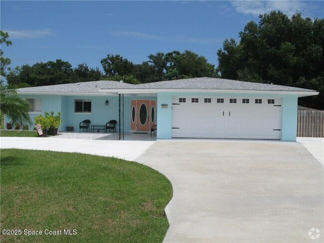 Building Photo - 3700 Bay St Rental