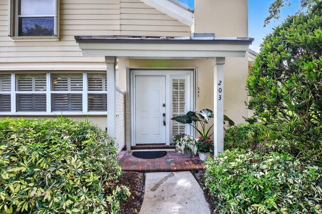 Photo - 203 Andover Ct