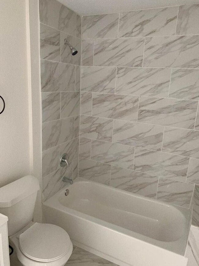 Photo - 303 Harlem St