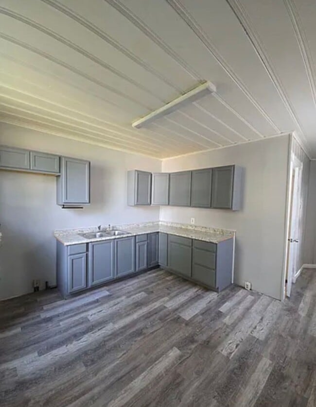 Photo - 1709-1711 Edison Ave Unit 1709 Ave