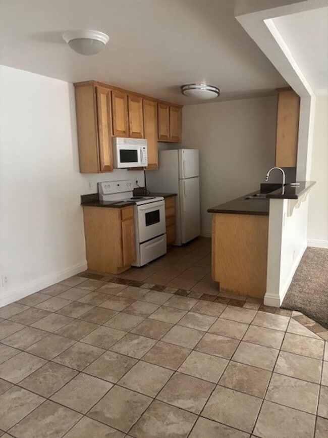 Photo - 1 bedroom, 1 bath, ground floor condo in El Cajon available for Move in Feb 1, 2026 Unit 6