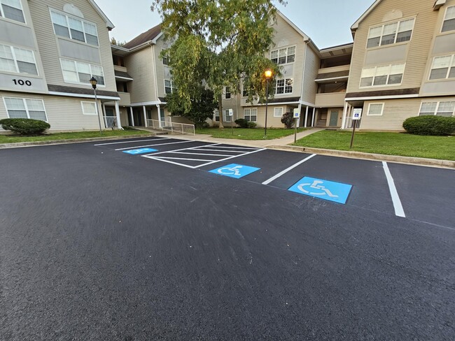 Photo - Willow Chase Apartments