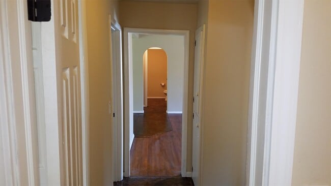 Photo - 355 N Oak St