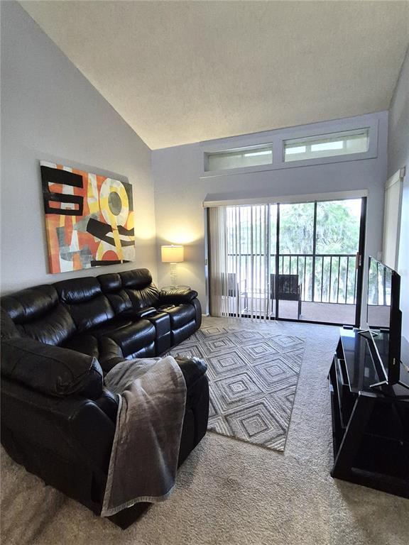 Photo - 270 Woodlake Wynde Unit 270