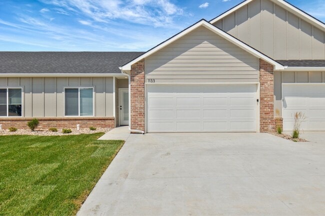 Building Photo - 1133 N Joye St