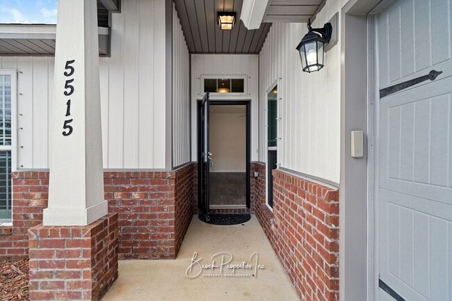 Photo - 5515 Peach Dr