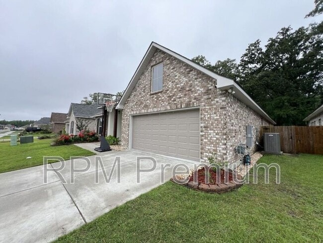 Photo - 18945 Corlis Grn Dr