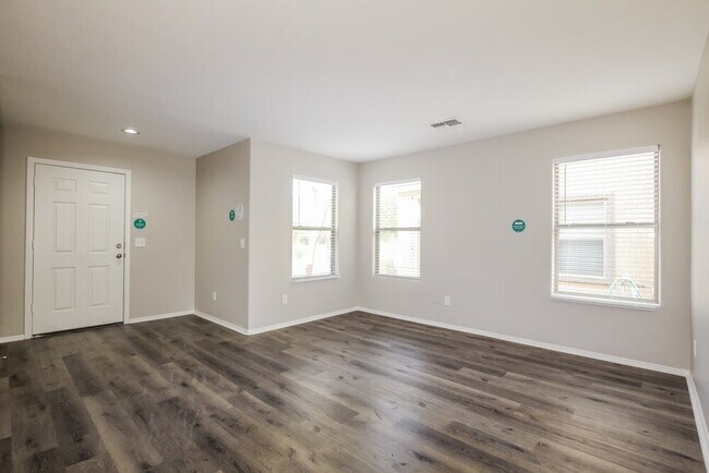 Photo - 17115 N 185th Dr