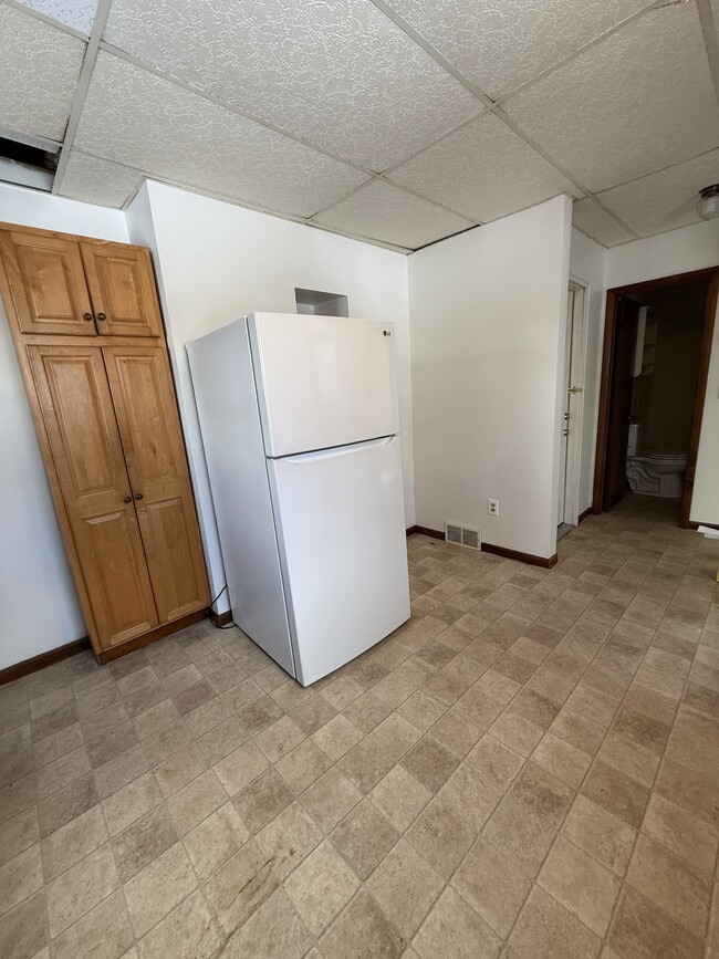 Building Photo - 918 Powell Ave Unit 3