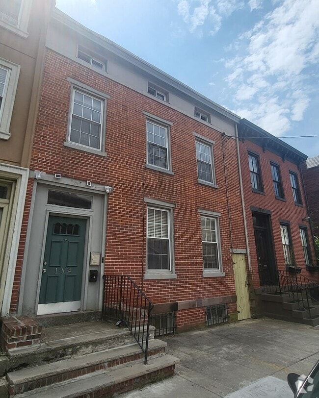 Building Photo - 184 Brunswick Ave Unit B Rental