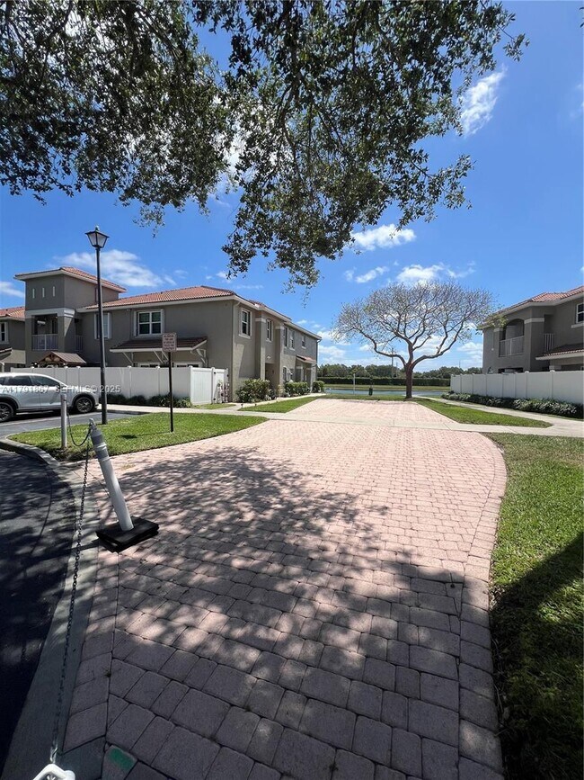 Photo - 5357 SW 125th Ave